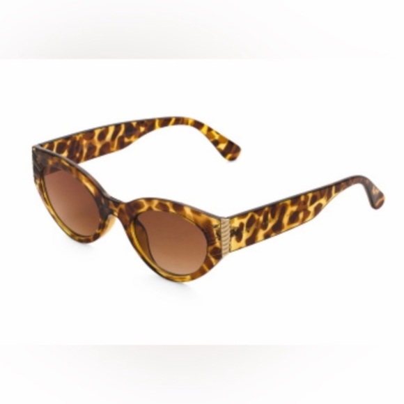 KENDALL + KYLIE Amber Demi Cat Eye Frame Alexandra Designer Sunglasses w/Pouch main image 6